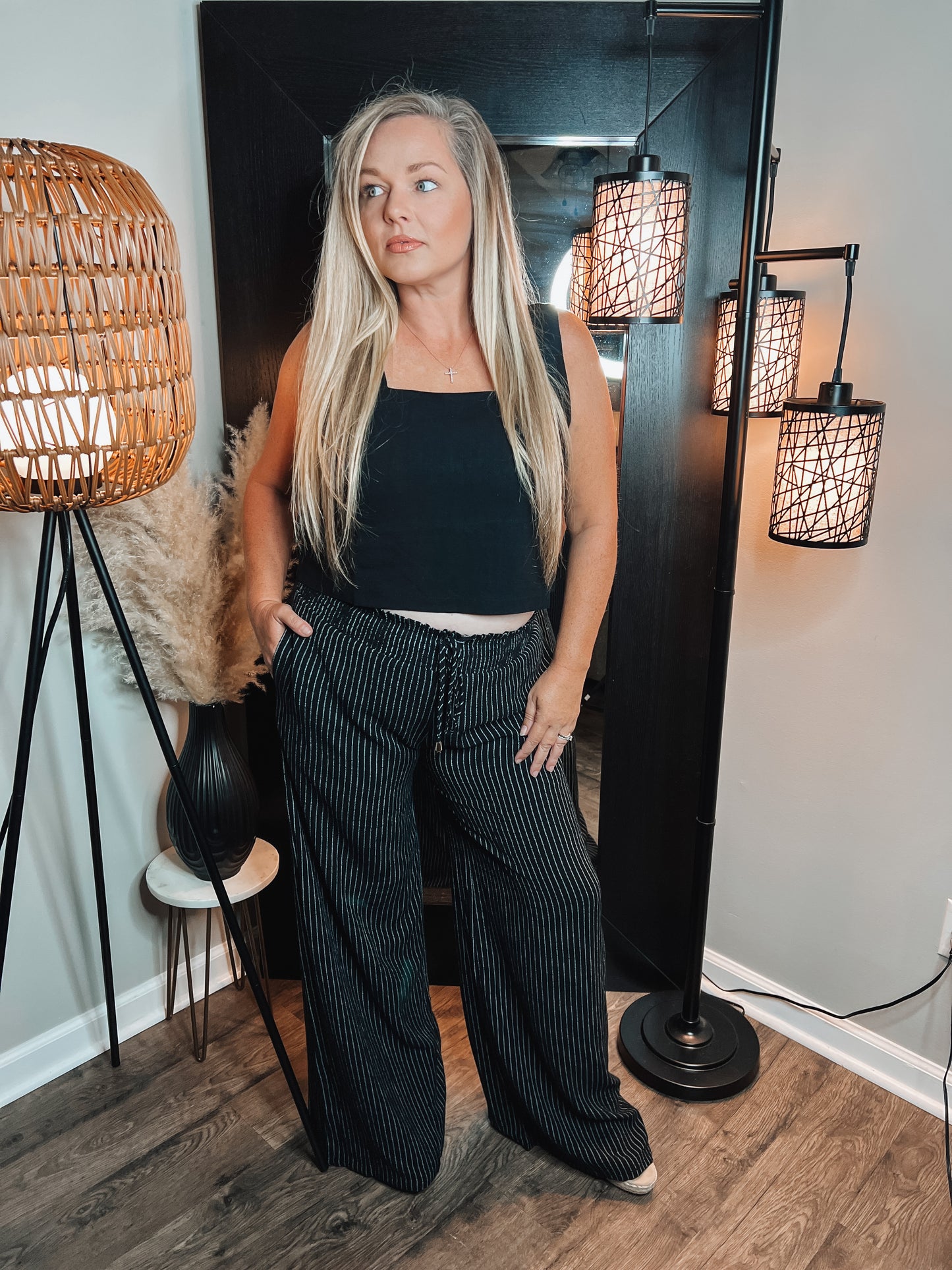 Midnight Crop Top - The Lush Kiwi