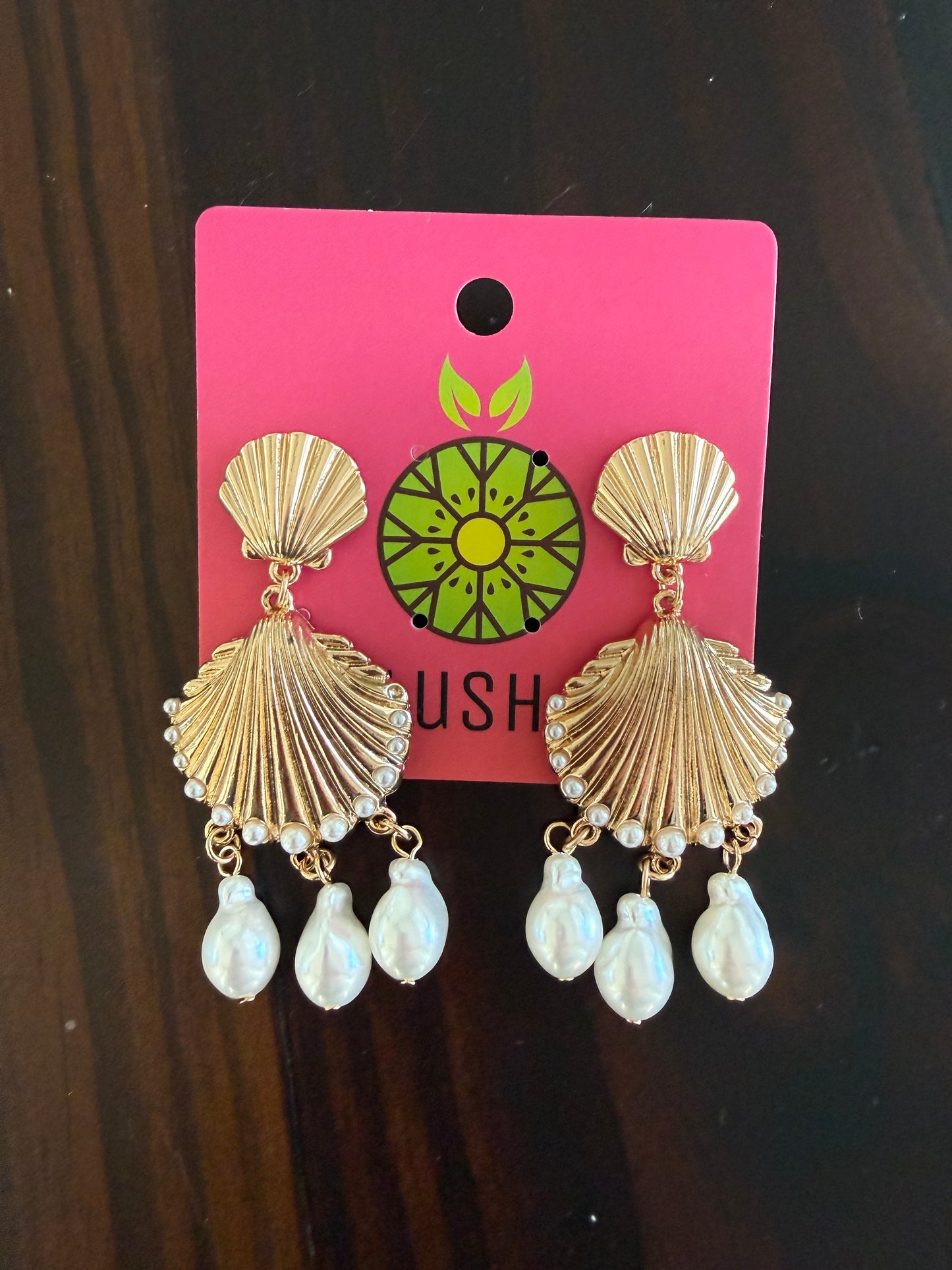 Golden Seashell Pearl Earrings