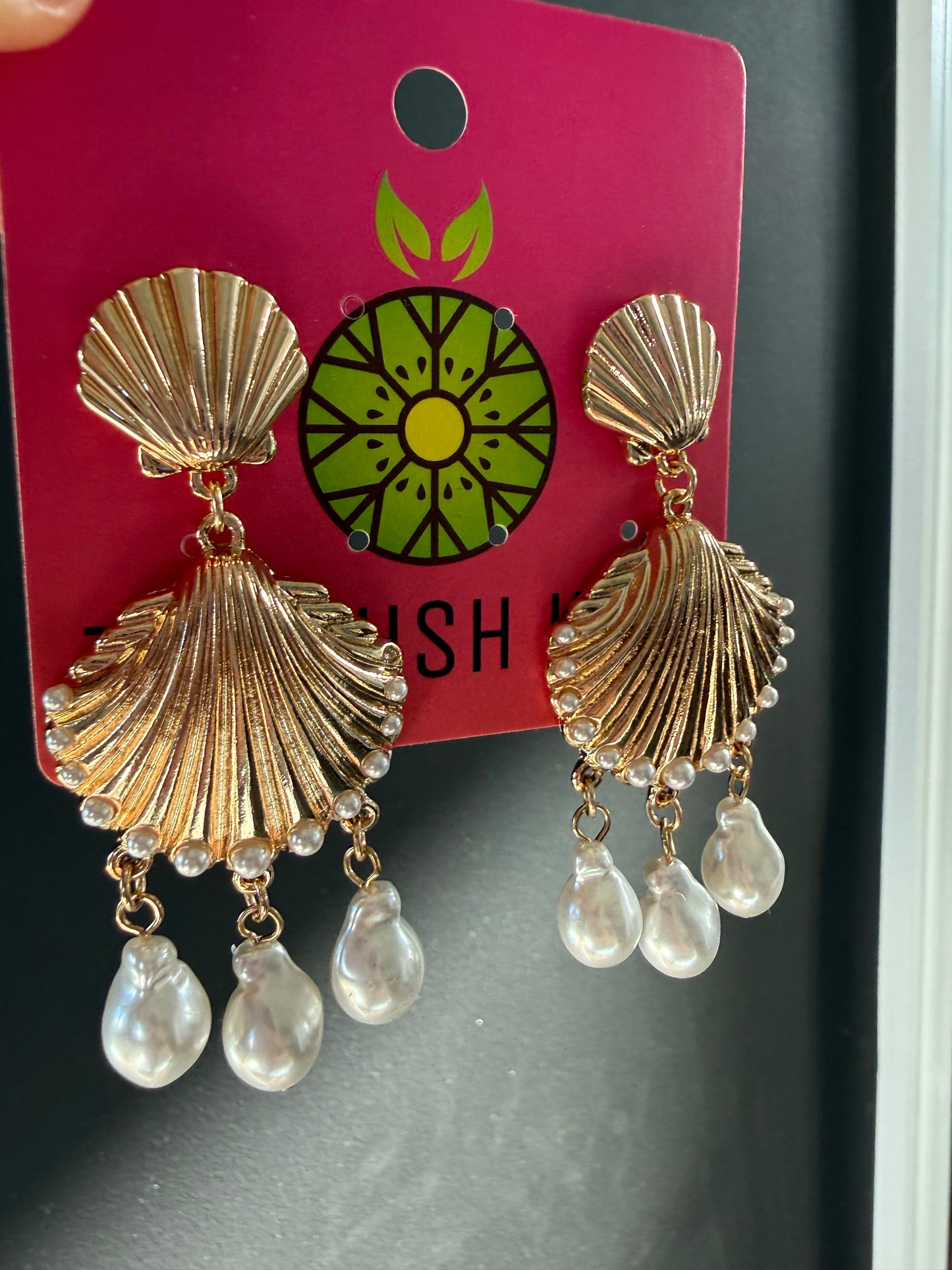Golden Seashell Pearl Earrings