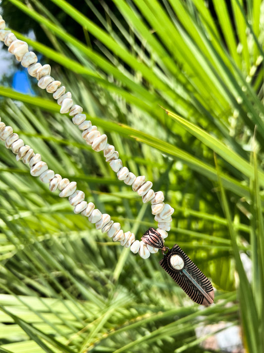 Ivory Rock Feather Pendant Necklace - The Lush Kiwi